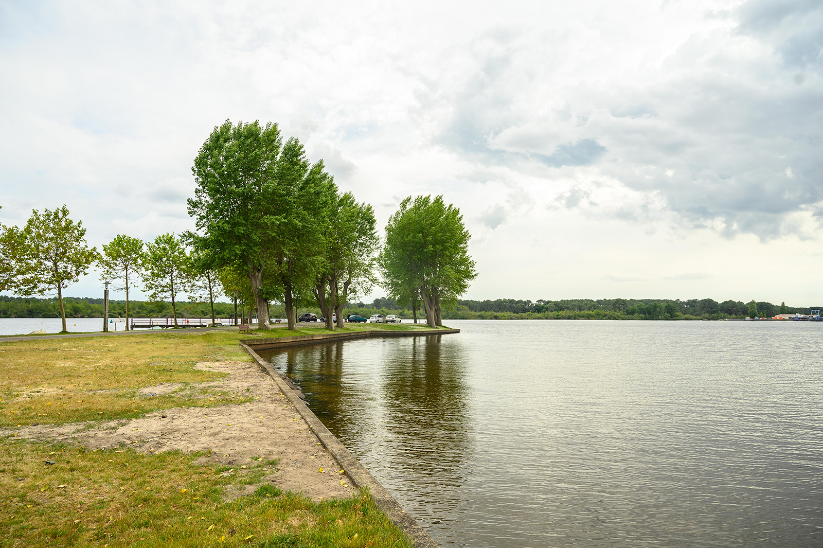 Plage du lac de Parentis-en-Born